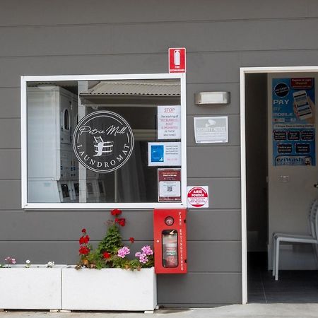 Petrie Mill Motel ภายนอก รูปภาพ